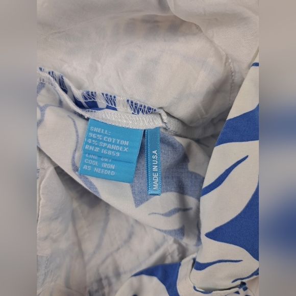 J.McLaughlin 7" Shorts White Blue Tropical Floral Print Pockets Golf Size 12 - Picture 4 of 9